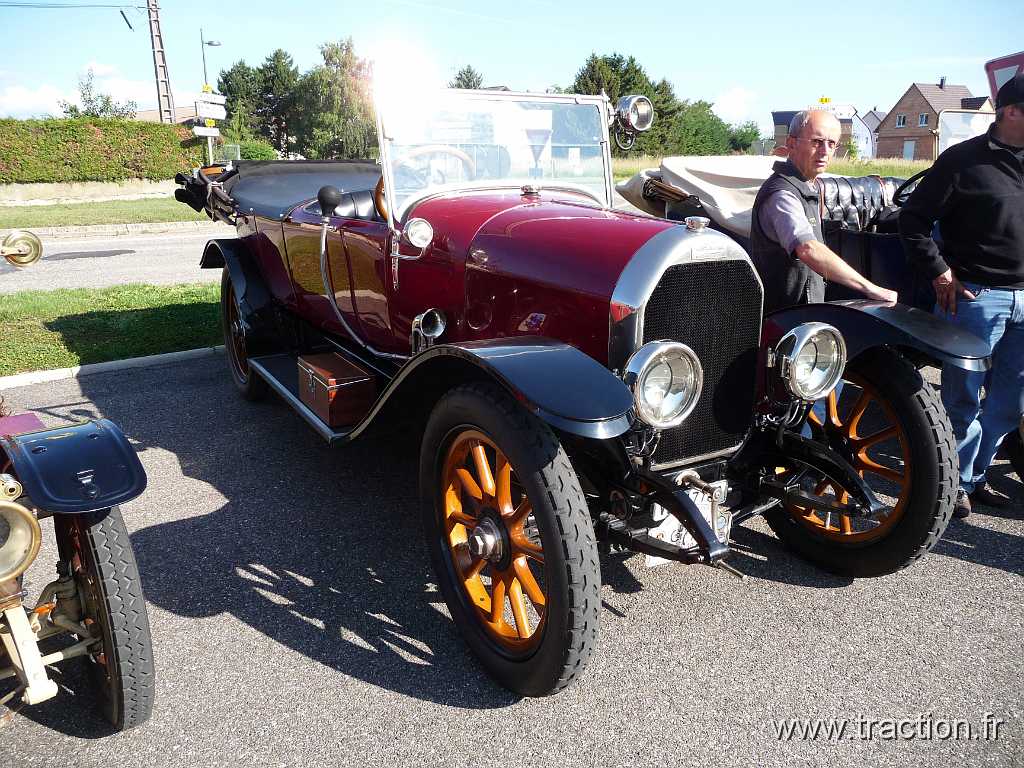 2011_rallye_des_princes (135).jpg - 12/06/2011 - 68127 NIEDERENTZEN 22ème RALLYE des PRINCES - Parking salle des fètes - MARTINI - GC - 1914